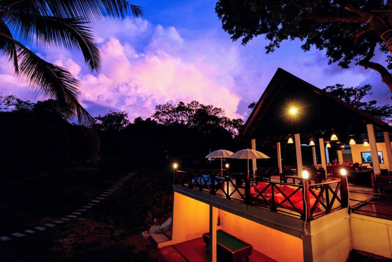 Phayamas Private Beach Resort And Island Brew - Adults Only Koh Phayam Εξωτερικό φωτογραφία